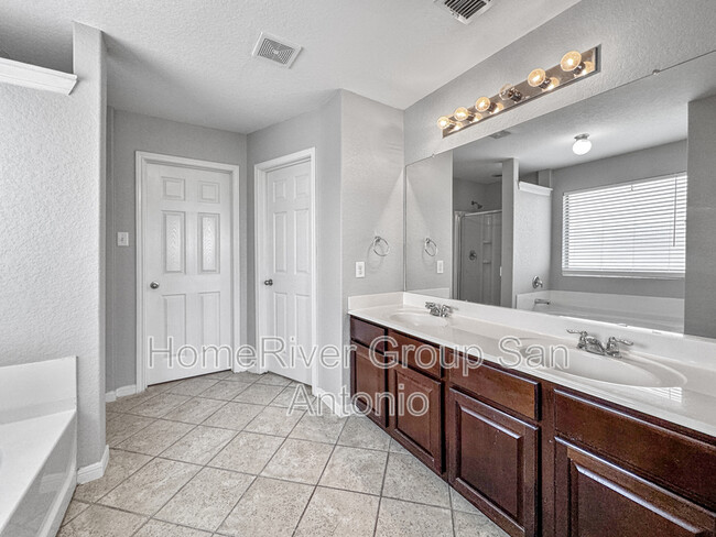 Building Photo - 4026 Maiden Way