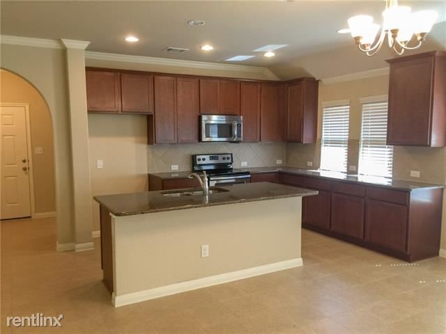 Building Photo - 3 br, 2 bath Duplex - 917 Coulee Dr