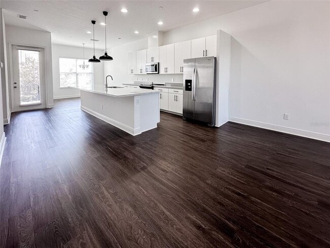 Foto del edificio - 8248 Elion St