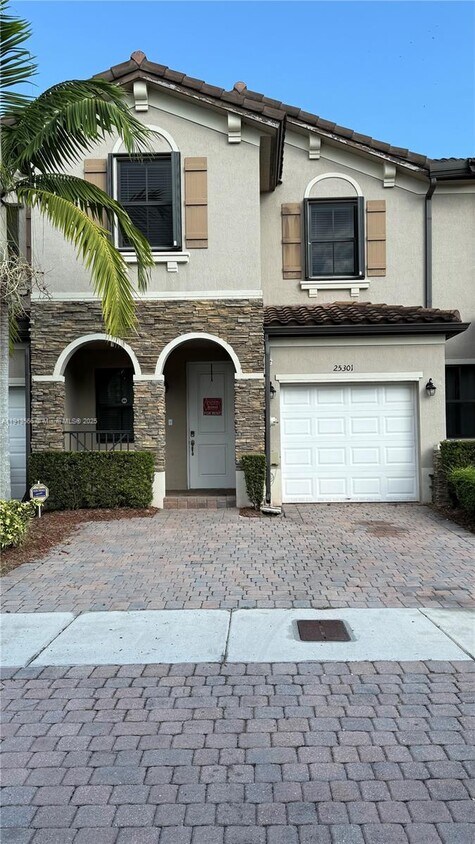 Foto principal - 25301 SW 114th Ct