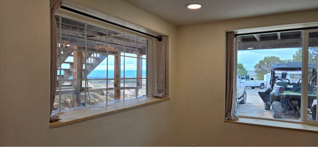 Foto del edificio - 18487 Surface Creek Rd