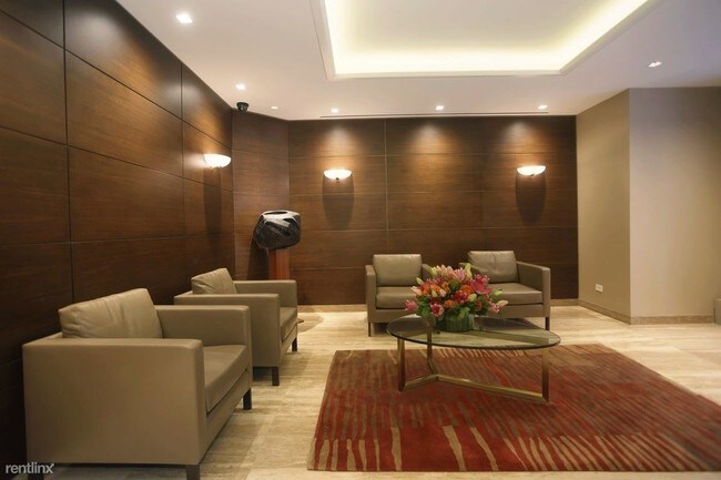 Foto del edificio - 220 E 72nd St