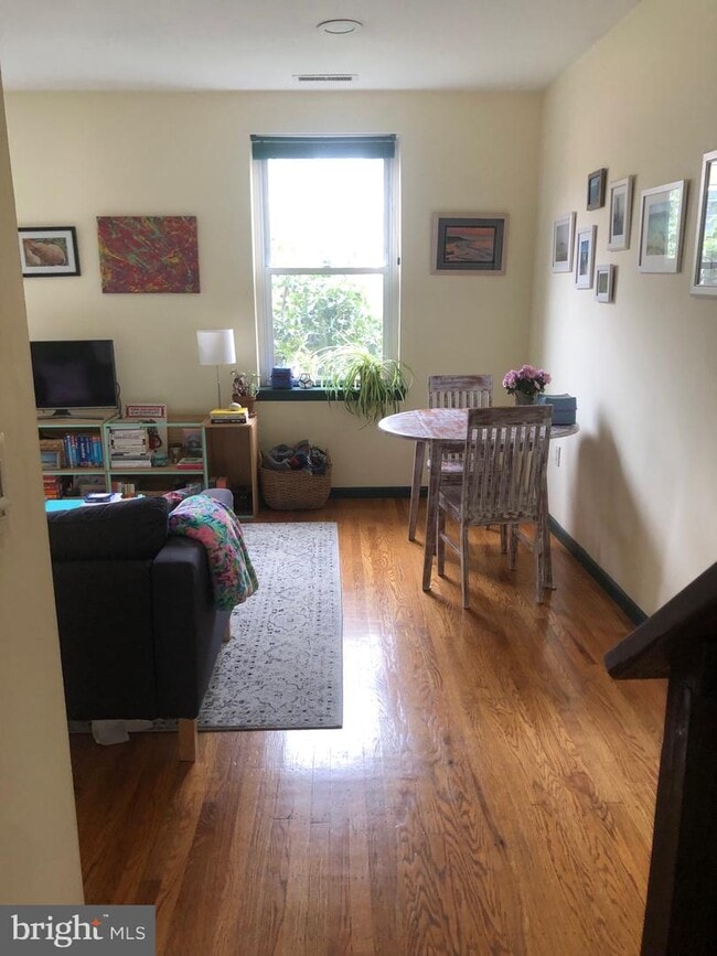 Foto del edificio - 621 S 10th St