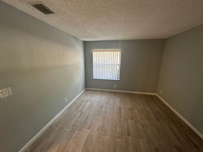 Foto del edificio - 5030 Sanctuary Way