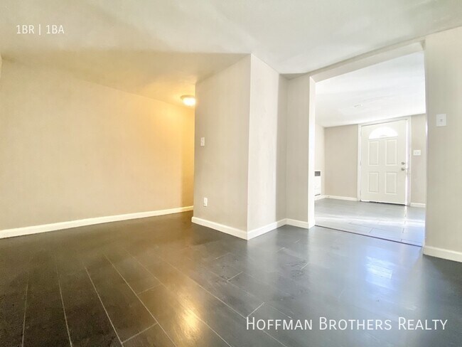 Foto del edificio - 1253 N Rowan Ave