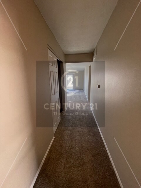 Foto del edificio - 625 Bright Ave