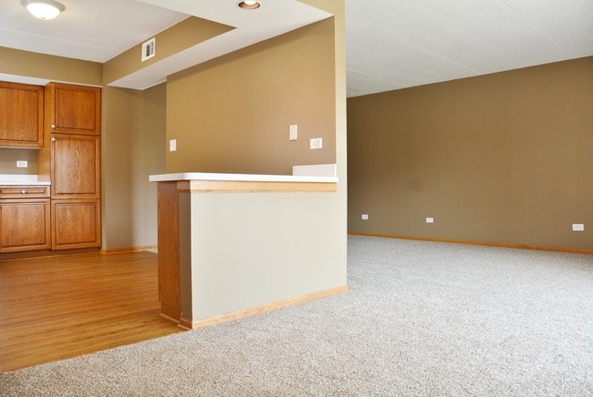 Building Photo - 18230 Eagle Dr