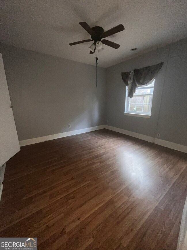 Foto del edificio - 1067 Boulevard