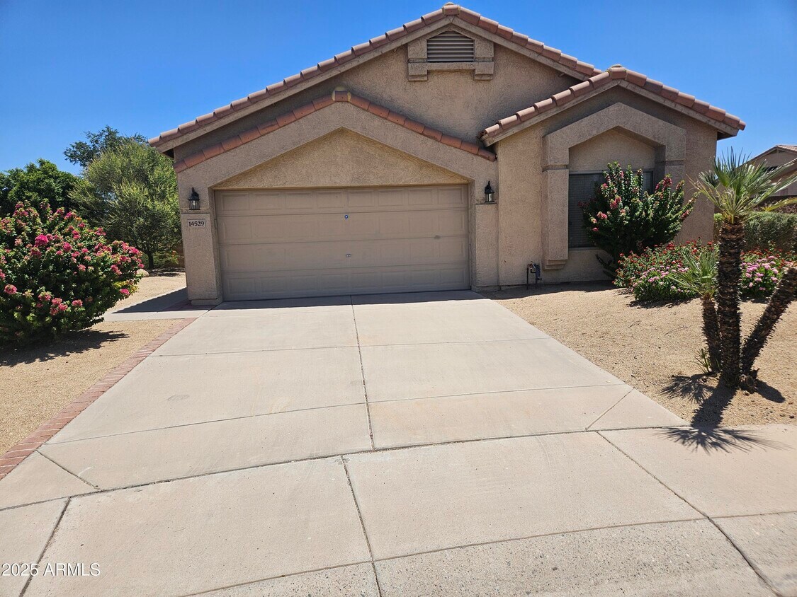 Foto principal - 14529 N 87th Dr
