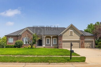 Building Photo - 2305 NE Hanover Ct