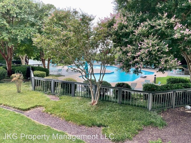Building Photo - 2 br, 2 bath House - 7501 River Road #7C
