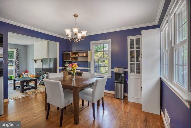 Building Photo - 7039 Calamo St