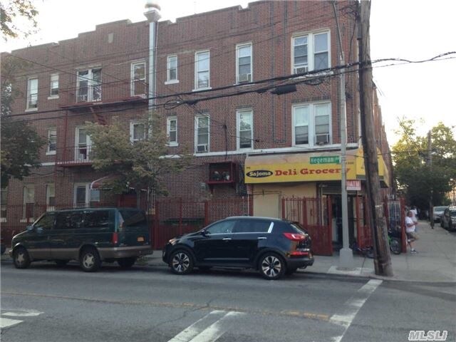 Building Photo - 772 Miller Ave