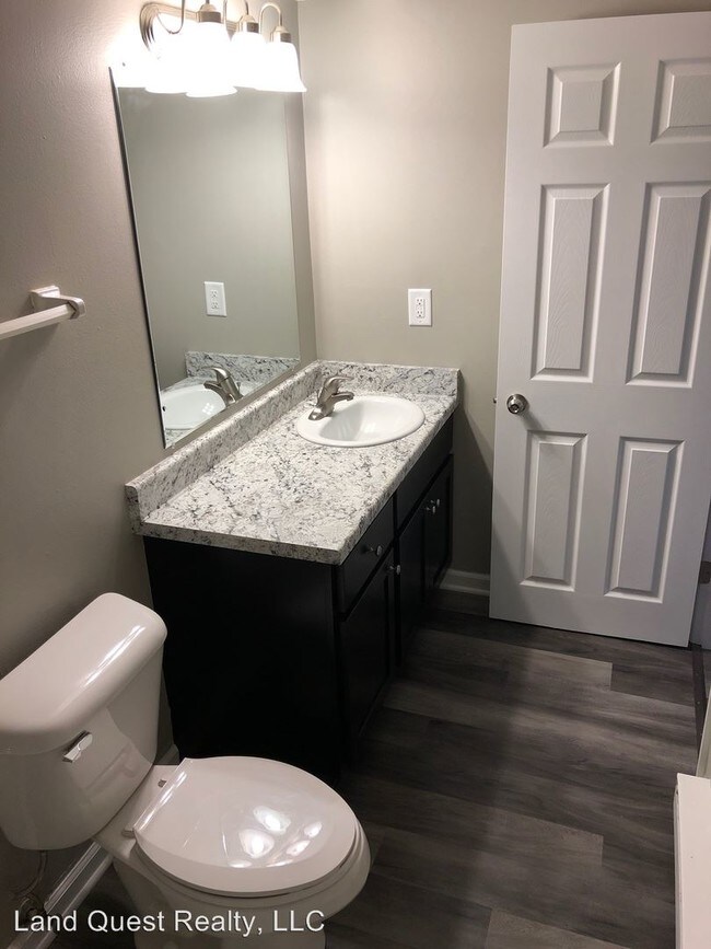 Foto del edificio - 1 br, 1 bath Apartment - 5021 Byrd Ave.