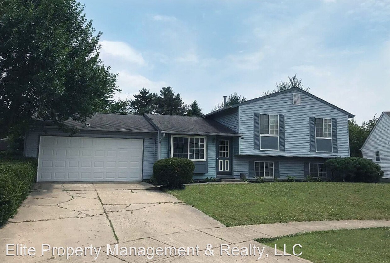 Foto principal - 4 br, 2 bath House - 2321 Centennial Ct East