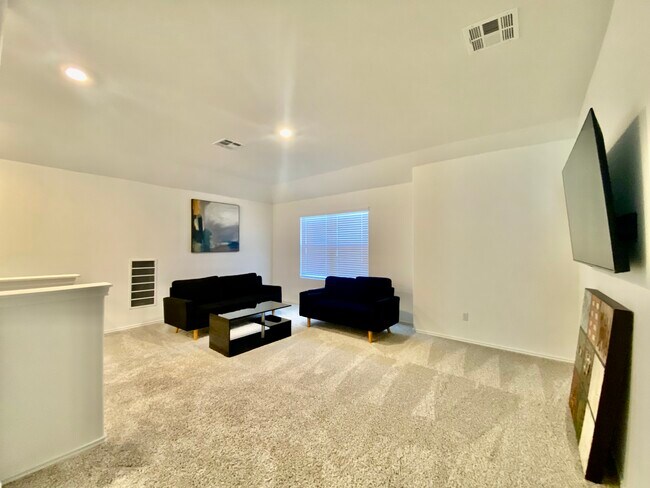 Building Photo - 208 Golden Grove Pkwy