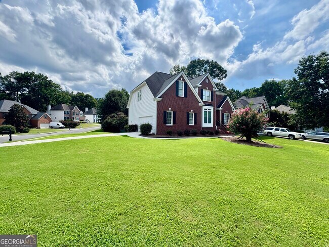 Foto del edificio - 1770 Highland Oaks Way NE