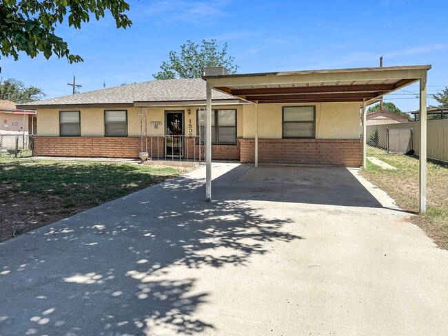 Building Photo - 4 Bed in Eunice, NM!