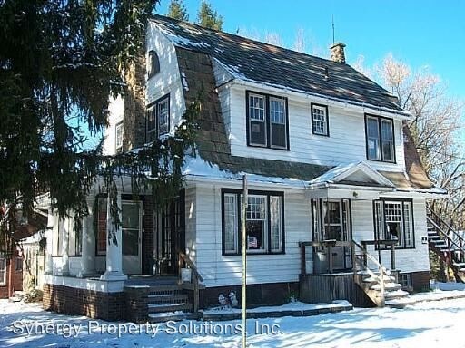 Primary Photo - 634 W 4th St