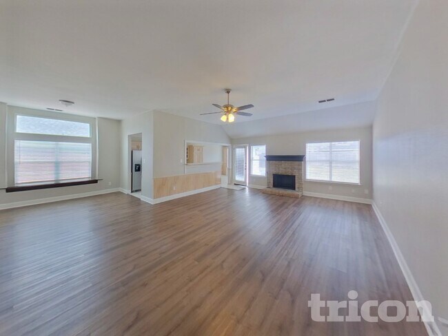 Foto del edificio - 709 Flagstone Way