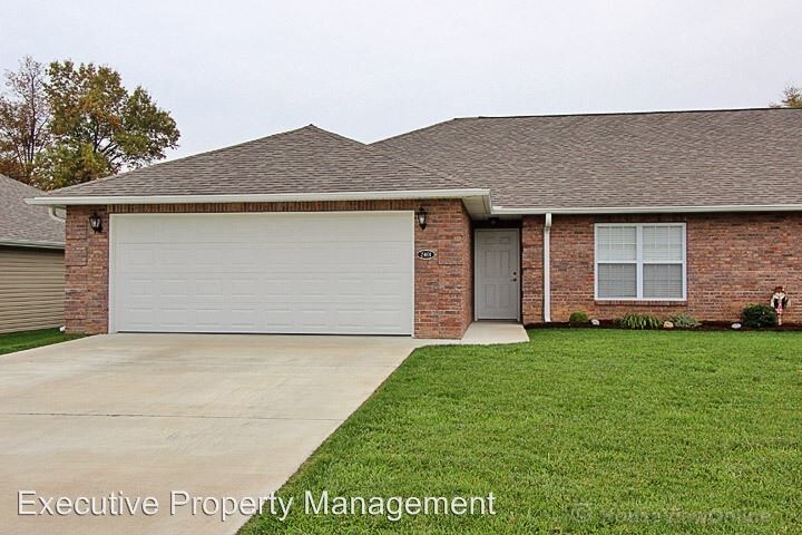 Primary Photo - 2247-2247 Winesap Dr