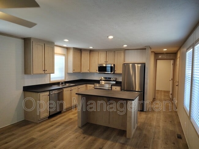 Building Photo - 103 Arlene Ln