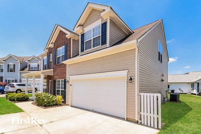 Building Photo - 3703 Pemberton Way