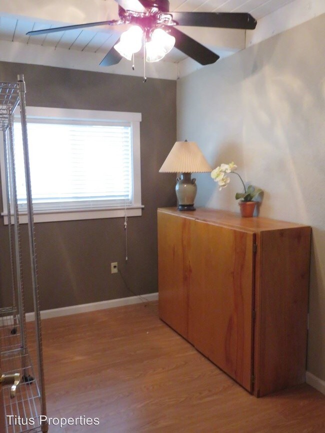 Foto del edificio - 3 br, 1 bath House - 1252 W. Sycamore St.