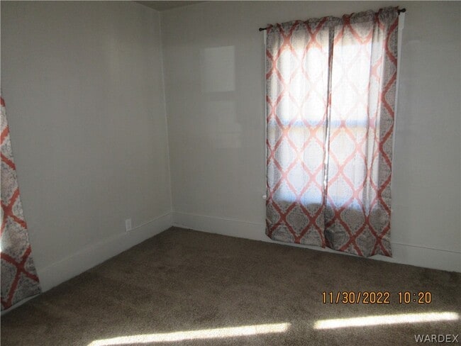Building Photo - 806 Grandview Ave