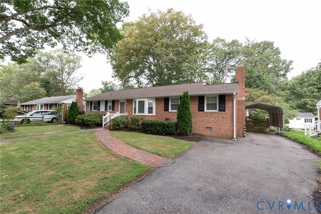 Building Photo - 2016 Denton Dr