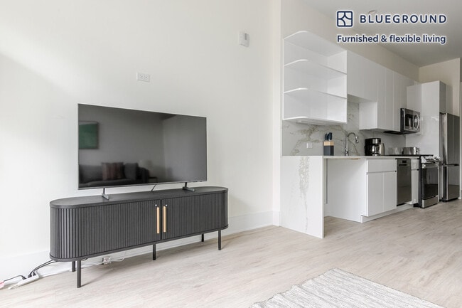 Foto del edificio - 812 W Adams St