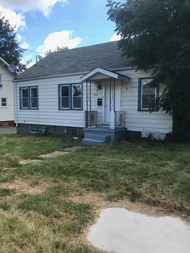 Primary Photo - 3 br, 1 bath House - 549 McClure Ave.