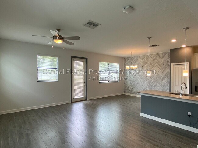 Building Photo - 1218 Payne Stewart Dr
