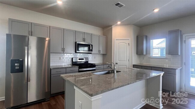 Building Photo - 8110 Whitegrove Rd