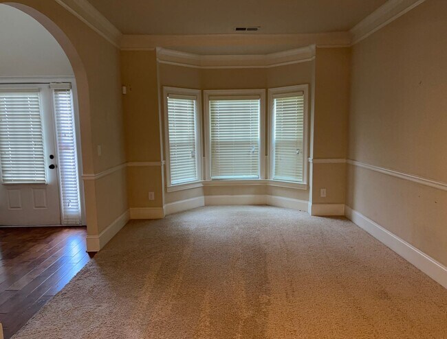 Foto del edificio - 717 Porter Ln