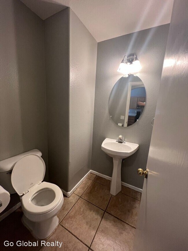 Foto del edificio - 3 br, 2.5 bath House - 1084 Dancing Vines Ave