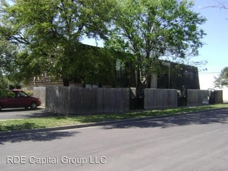 Primary Photo - 4900 El Campo Ave