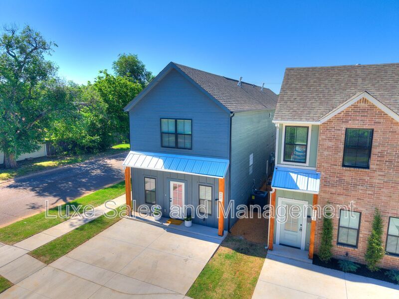 Foto principal - 600 W 2nd St