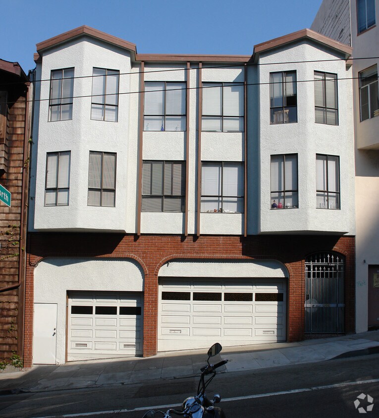 Building Photo - 1368 Sacramento St
