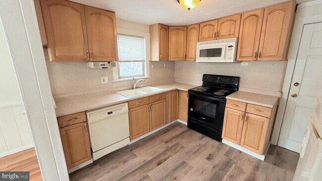 Foto del edificio - 470 Connecticut Ave