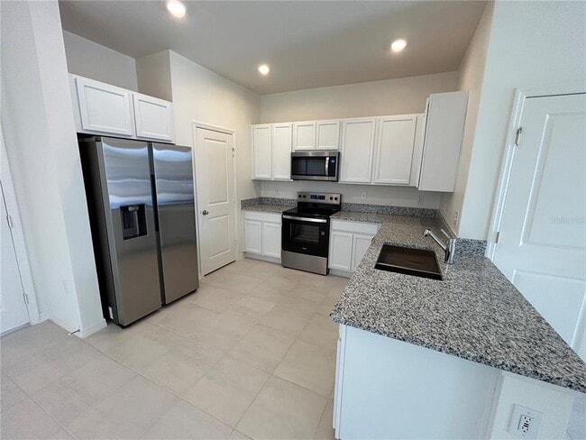 Foto del edificio - 718 Overpool Ave