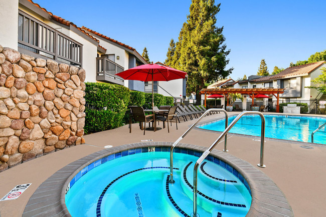 The Creek at 2645 Apartments - Sacramento, CA | Apartments.com