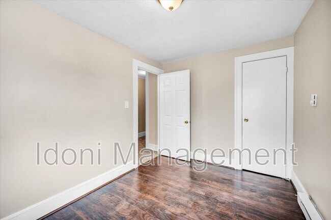 Building Photo - 128 Sisson Street