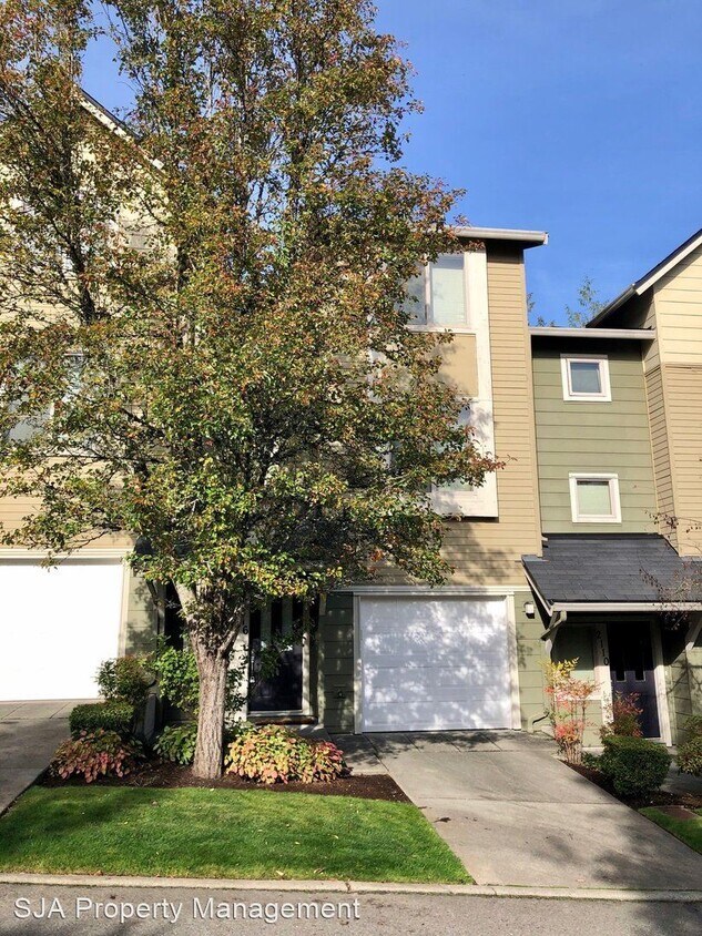 Primary Photo - 3 br, 2.5 bath House - 2116 NW Boulder Way...
