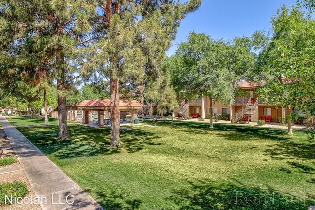 Building Photo - 1701 N Palo Verde Dr