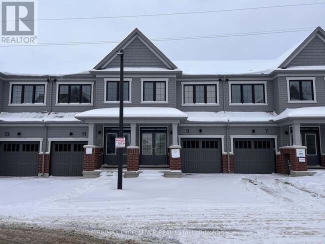 Photo du bâtiment - 9 Radium Cmn