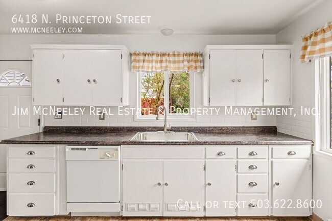 Foto del edificio - 6418 N Princeton St