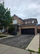 Building Photo - 15 Sugarcane Ave