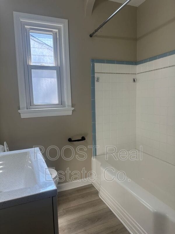 Building Photo - 1802 Bide A Wee Park Ave