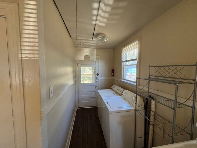 Foto del edificio - Nice 2 bedroom 1 bath home near UAMS